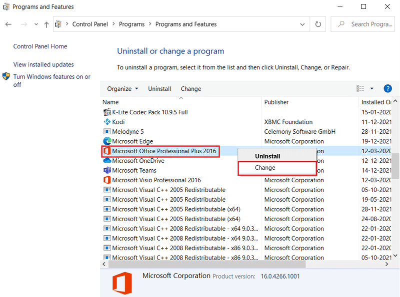 кликнете со десното копче на Microsoft Office и изберете ја опцијата Change во Programs and Features