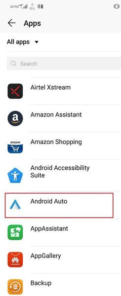 Vyhľadajte Android Auto v zozname nainštalovaných aplikácií a klepnite naň