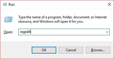Притиснете Windows Key + R, потоа внесете regedit и притиснете Enter
