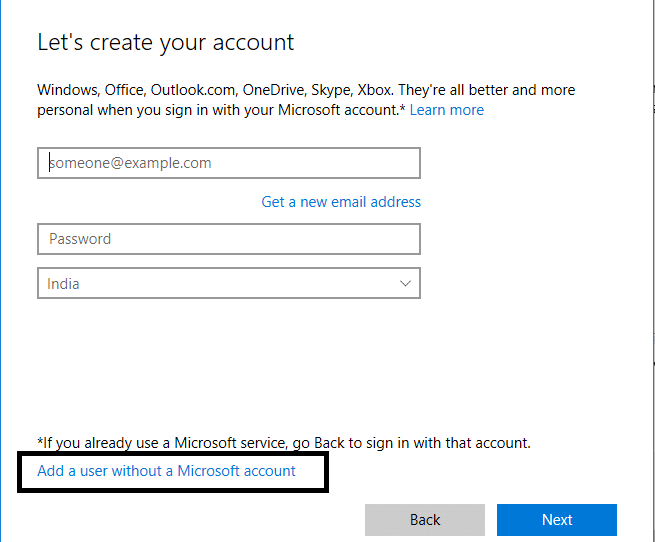 Clique em Adicionar um usuário sem uma conta da Microsoft na parte inferior