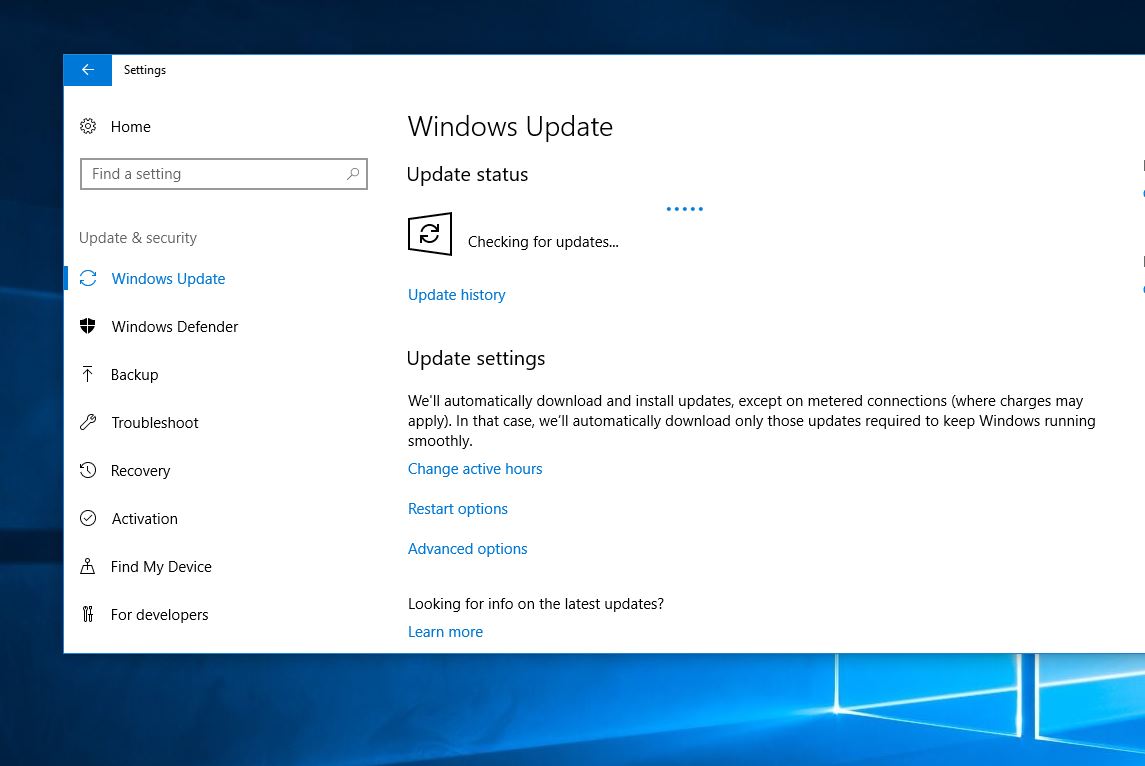 Windows 10 Eguneratzeak eguneratzeak deskargatzen itsatsita geratu da