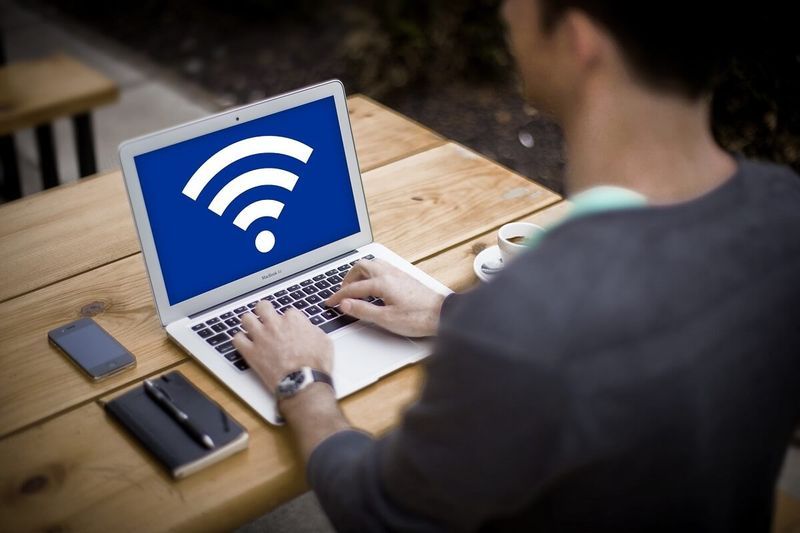 كيفية تحديد سرعة الإنترنت أو النطاق الترددي لمستخدمي WiFi