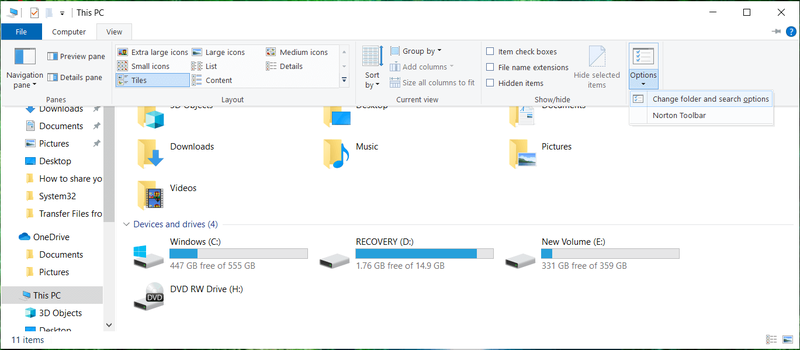 Klik op view en kies Opsies | Los File Explorer Crasing Issue op in Windows 10