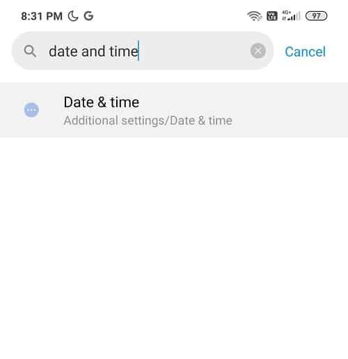 スマートフォンで[設定]を開き、[日付と時刻]を検索します