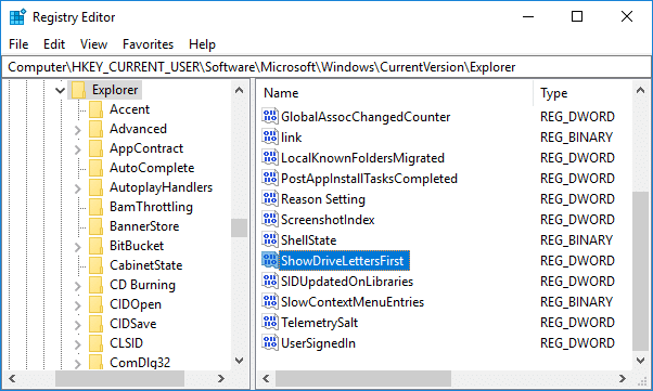 Fare clic con il pulsante destro del mouse su Explorer, quindi creare un nuovo DWORD con il nome ShowDriveLettersFirst